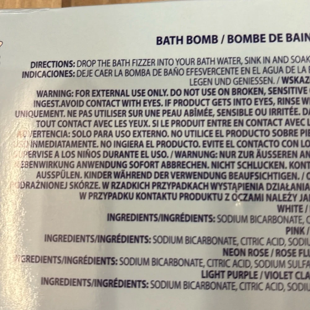 NIB Hello Kitty Bath Bomb Set